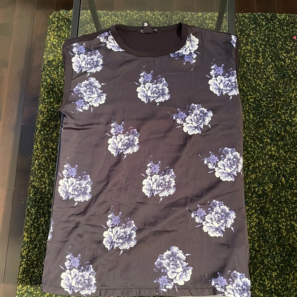 21men short sleeved teeshirt. Size XS